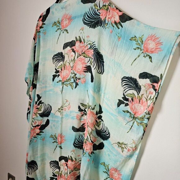 EUC AMERICAN EAGLE OUTFITTERS FLORAL COVER UP BEACH / SWIM ONE SIZE - Picture 11 of 14